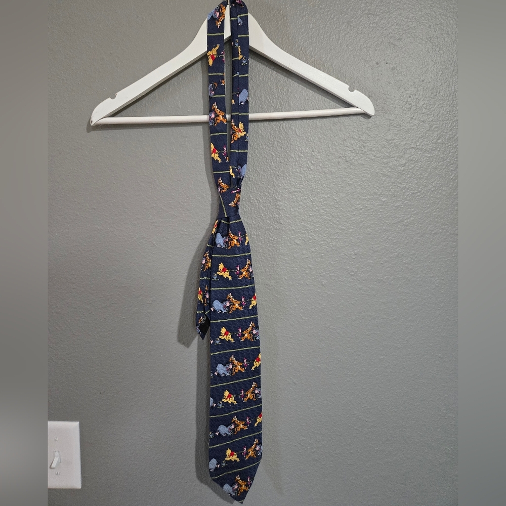 Vintage Winnie The Pooh 100 Acre Collection Tie